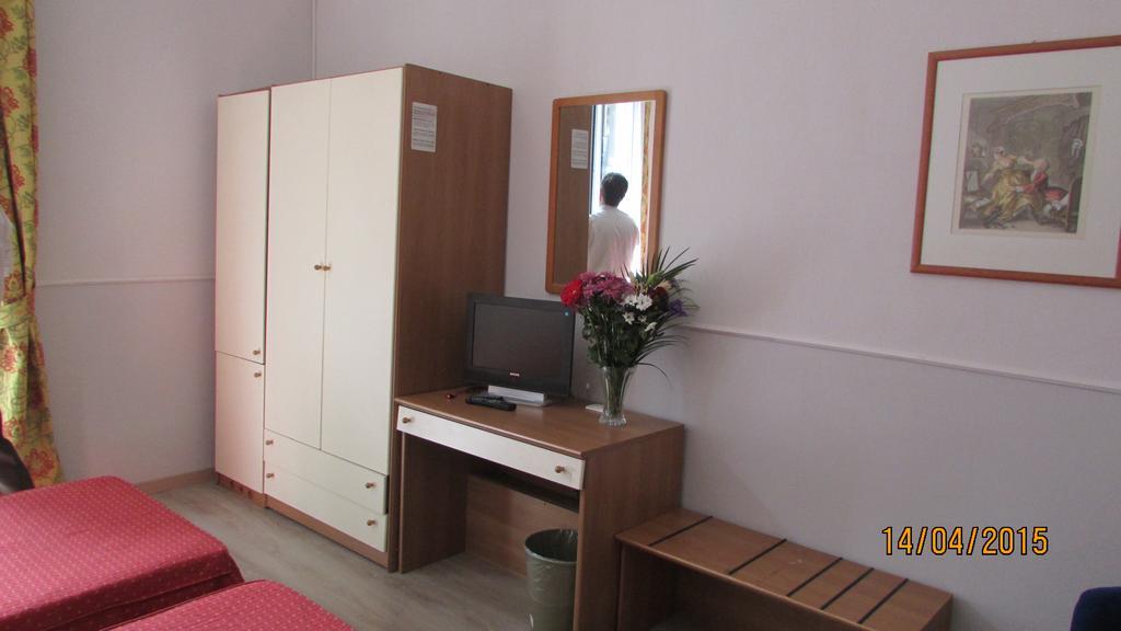 Hotel Johnny Milano Ngoại thất bức ảnh
